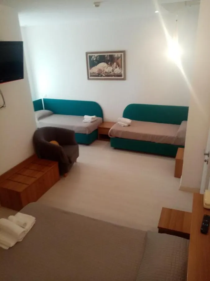 Hotel Ribot Rimini 3*,